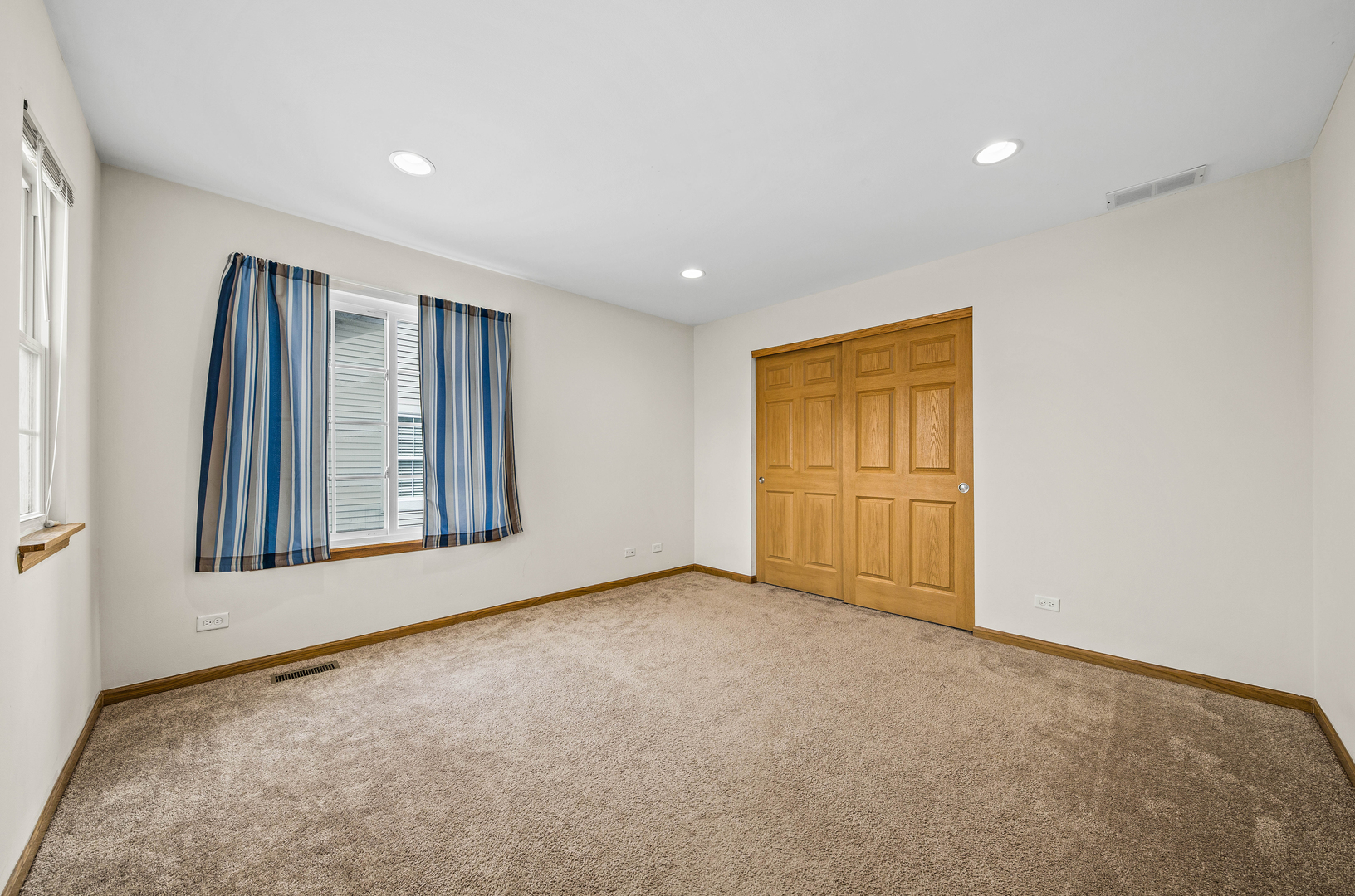 1222 Townes Circle Aurora, IL 60502 - Photo 20 of 30