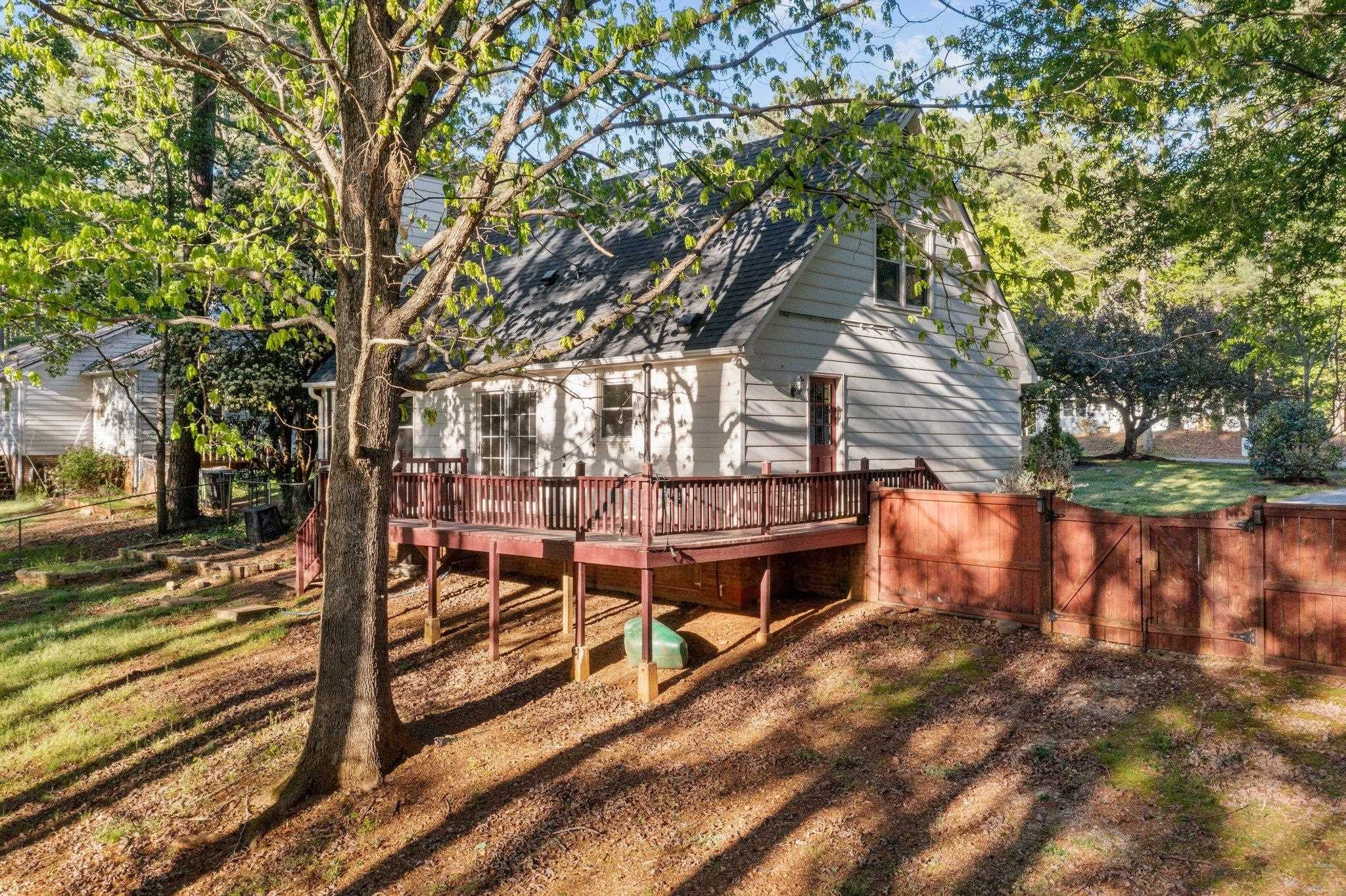 11121 Crestmont Drive Raleigh, NC 27613 - Photo 28 of 36 Photo 28