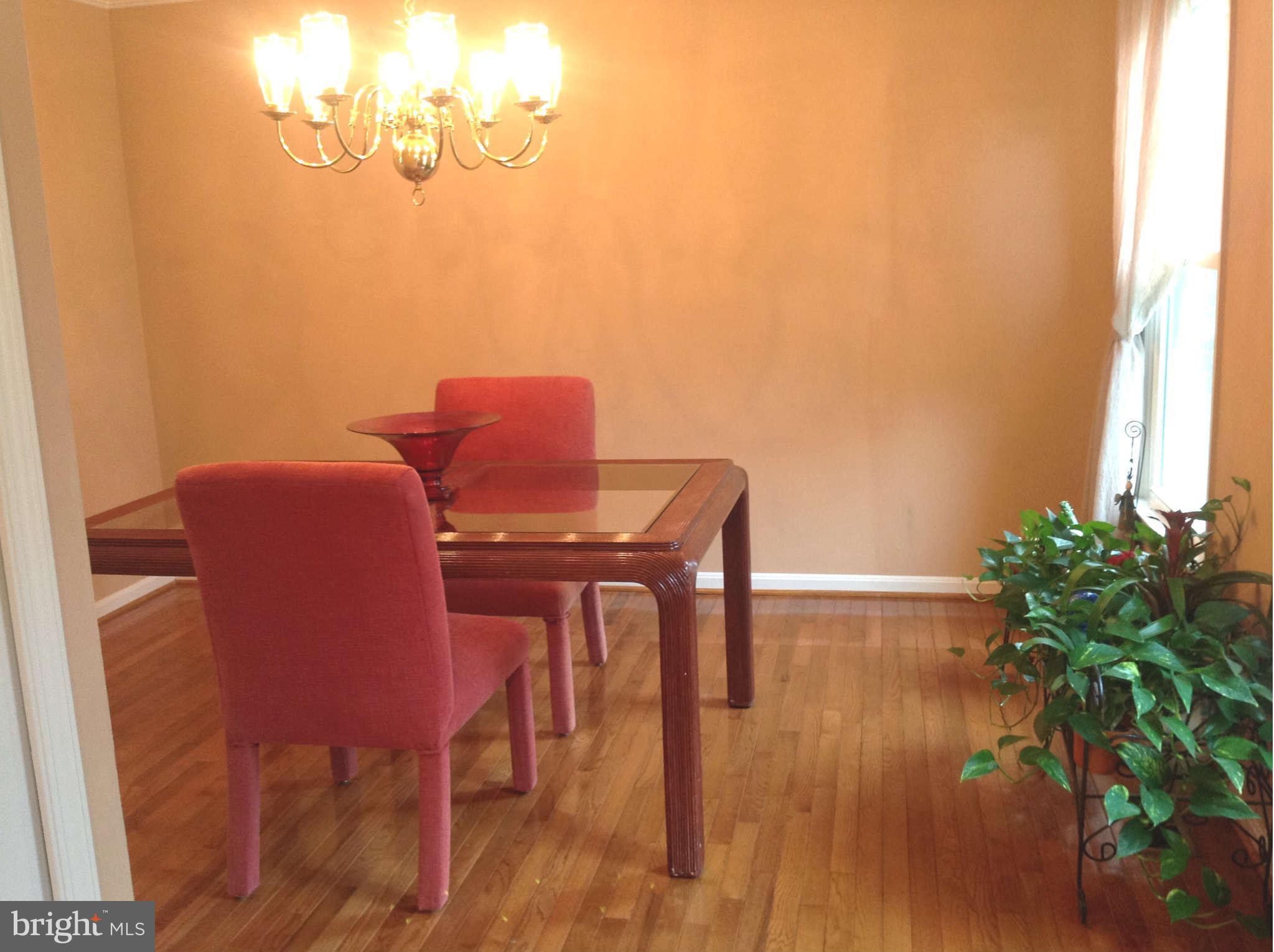 14903 Running Ridge Lane Silver Spring, MD 20906 - Photo 5 of 30 Dining Room