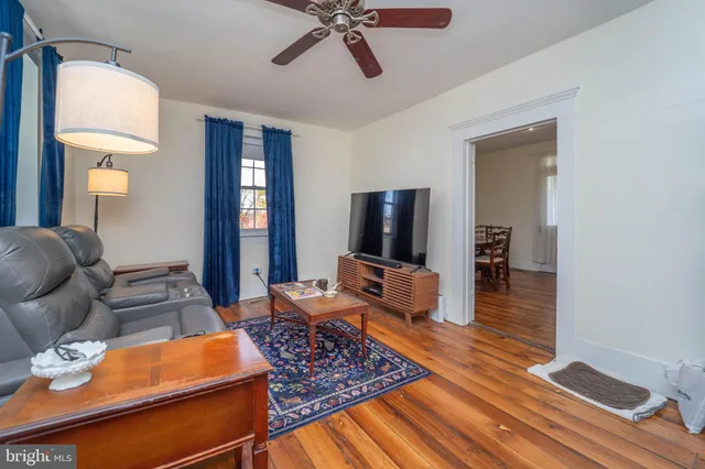 a view of a storage & utility room