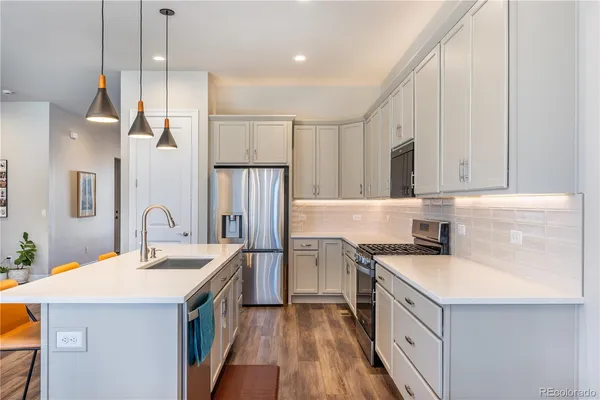 $699,000 | 124 Kitselman Drive, Castle Rock, CO 80104