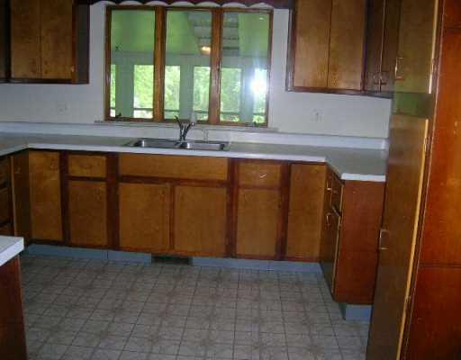 165 Concord Circle Road Beaver Falls, PA 15010 - Photo 3 of 8 Kitchen.