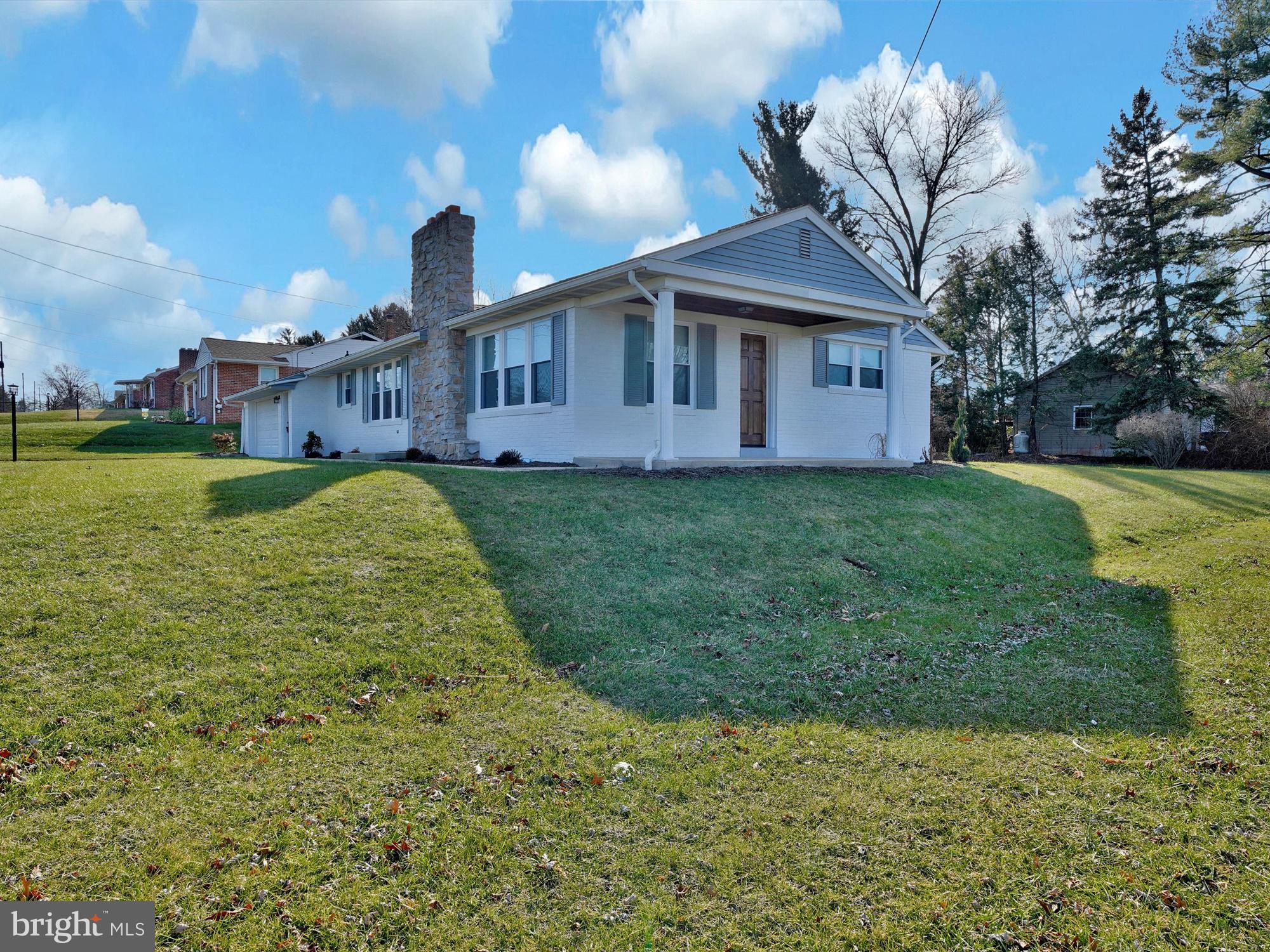 3560 Sycamore Road Dover, PA 17315 - Photo 3 of 25 Gallery Image 3