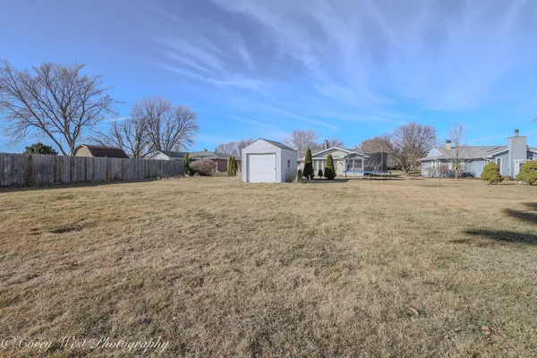 $394,900 | 533 Bethany Road, Sycamore, IL 60178