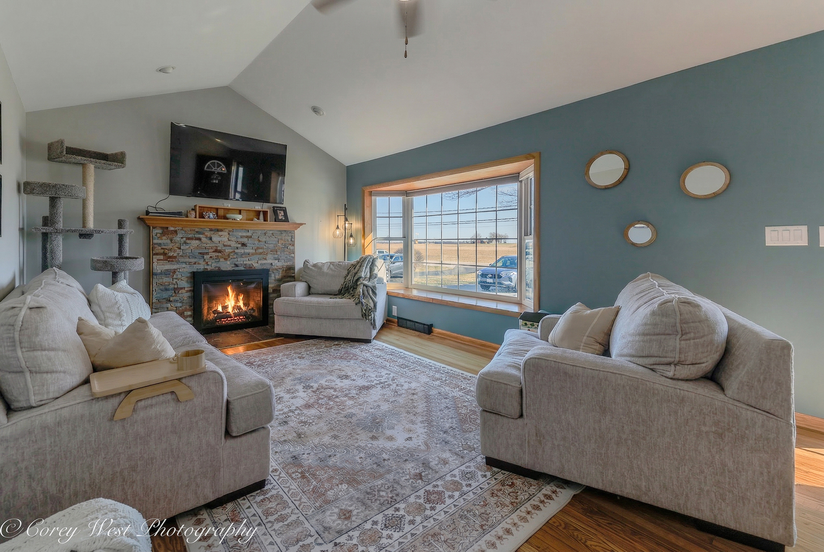 533 Bethany Road Sycamore, IL 60178 - Photo 4 of 44