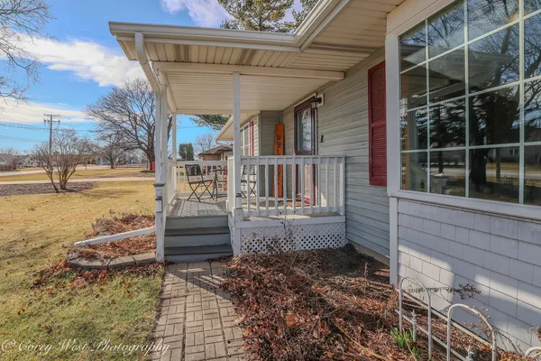 $394,900 | 533 Bethany Road, Sycamore, IL 60178