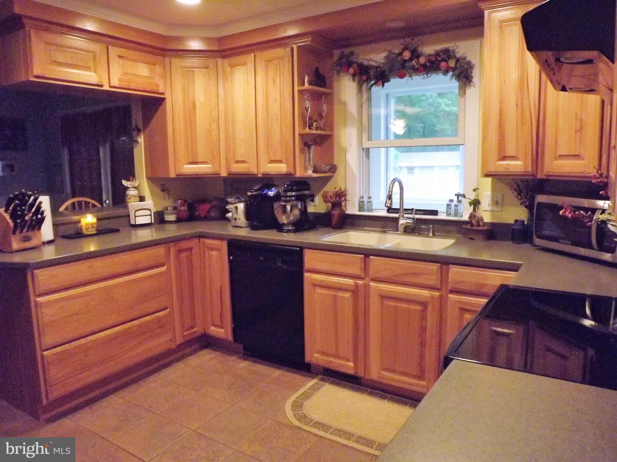 1511 Pattison Road Baltimore, MD 21221 - Photo 12 of 29 Kitchen