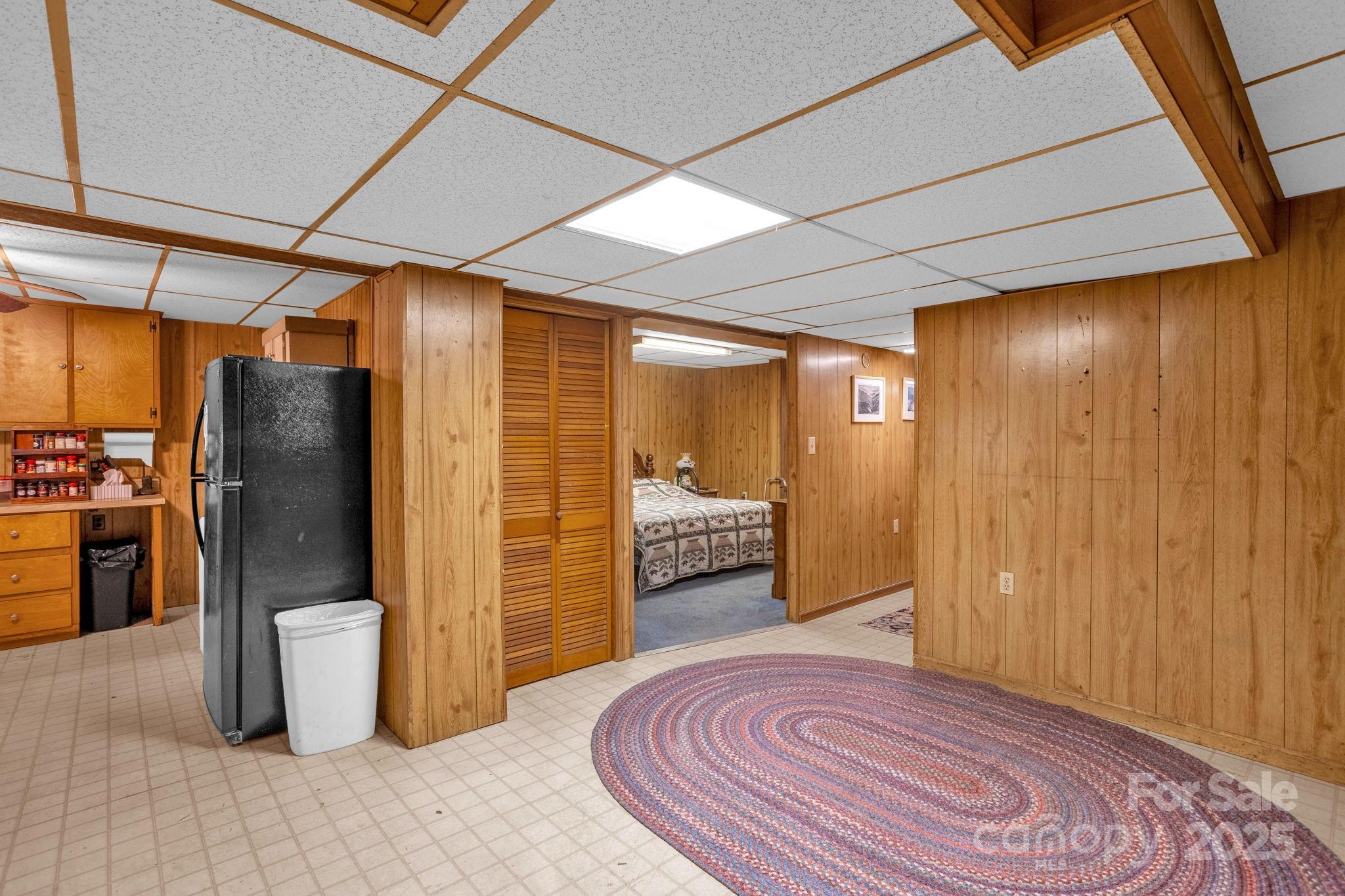 723 Hill Everhart Road Lexington, NC 27295 - Photo 29 of 48 a bathroom with a tub and shower