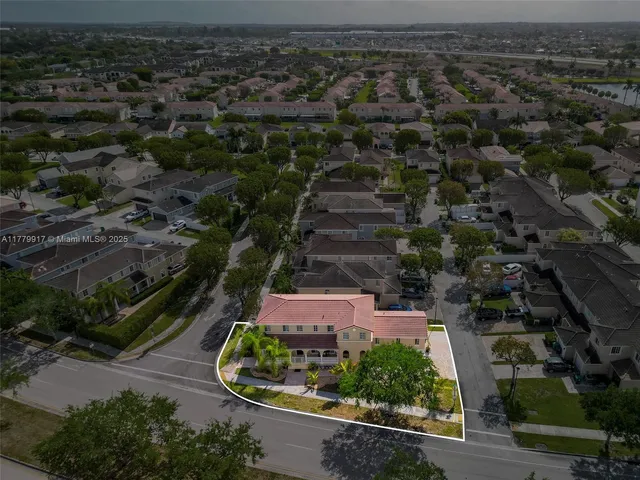 $592,000 | 13990 Southwest 274th Terrace, Homestead, FL 33032