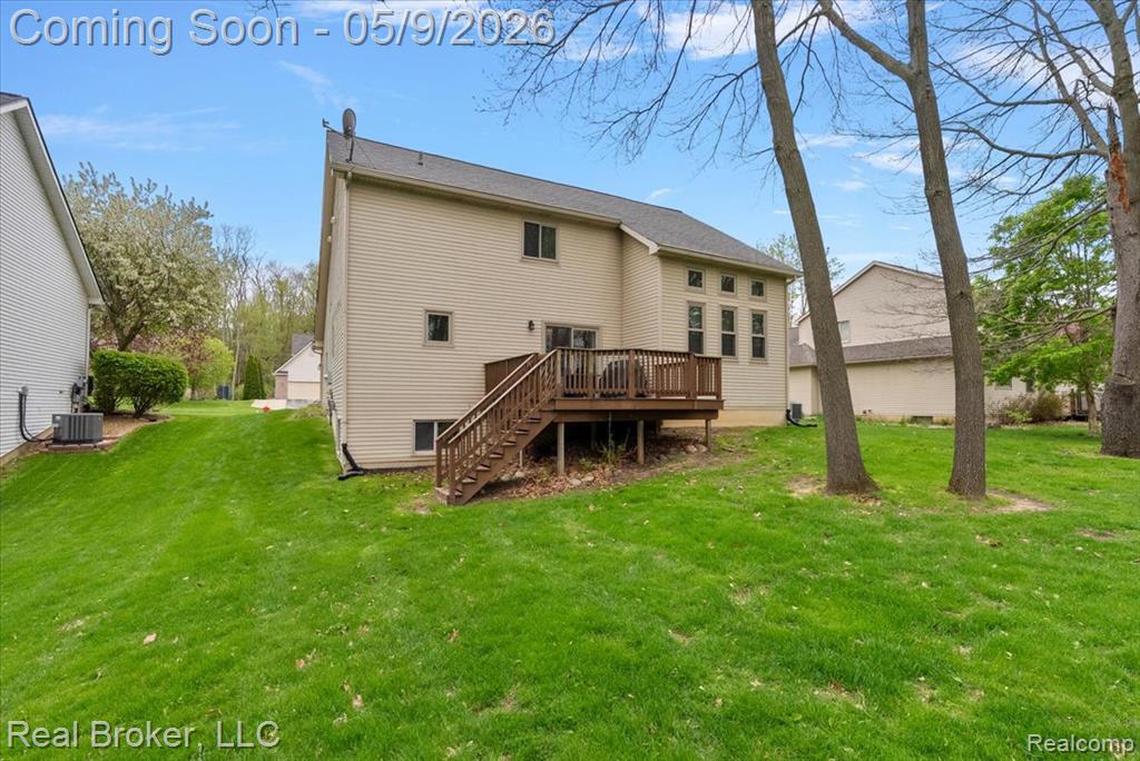 1111 Elk Run Howell, MI 48843 - Photo 47 of 60