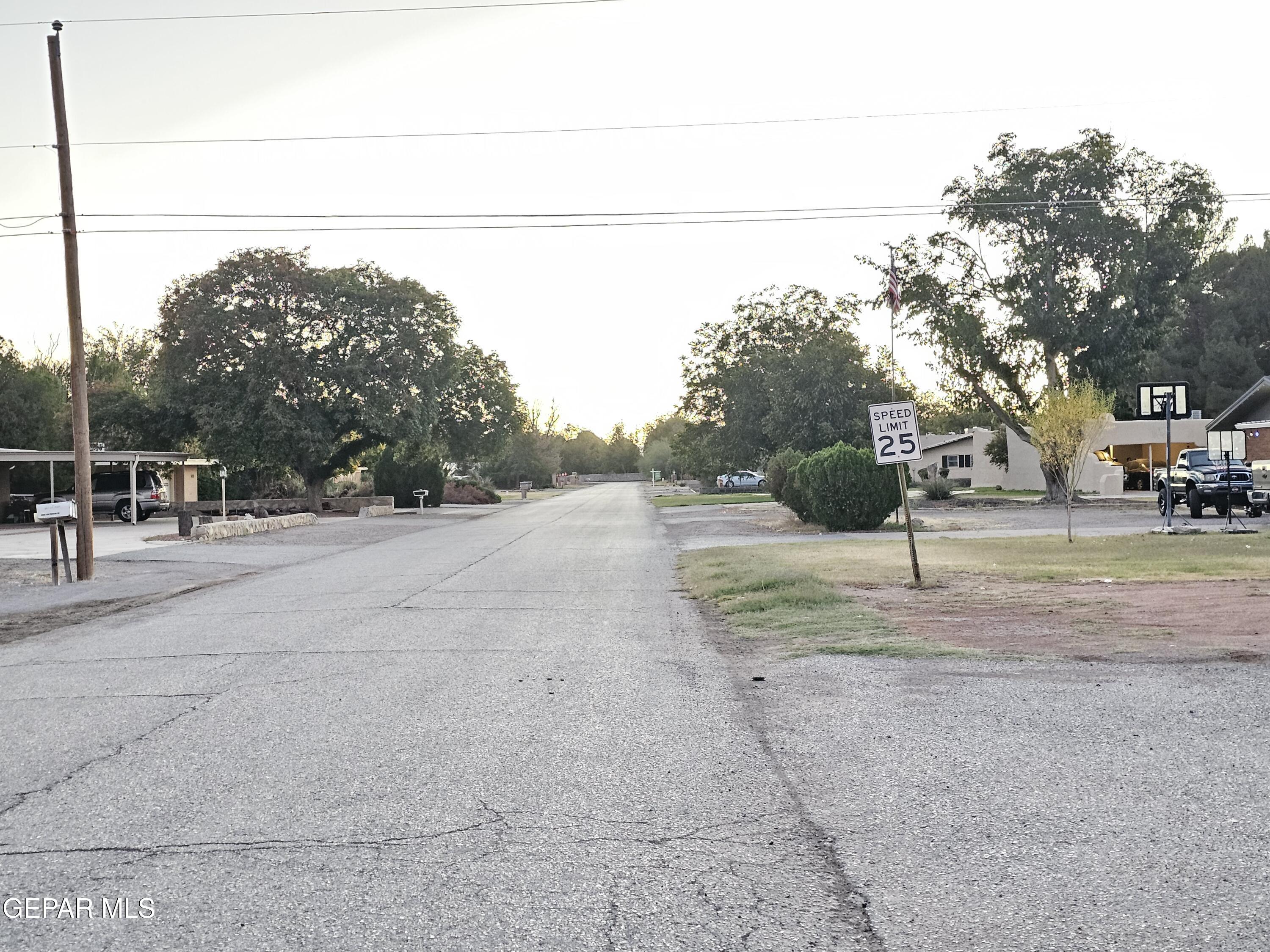 1400 San Andres Drive Las Cruces, NM 88007 - Photo 43 of 47 a view of a street with houses
