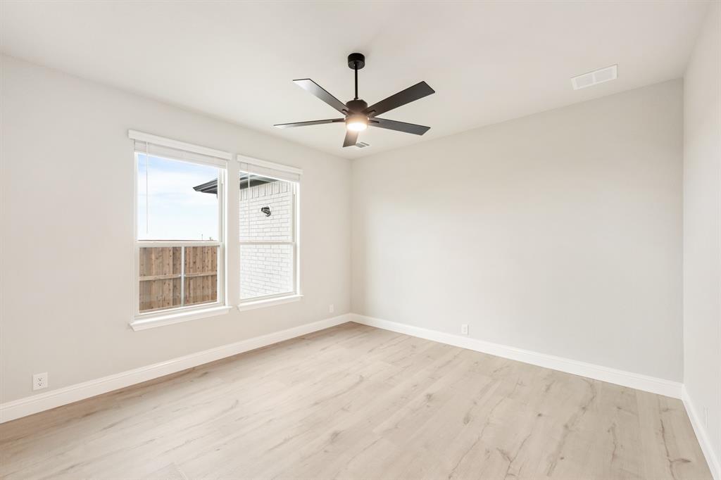 2712 Railway Street Forney, TX 75126 - Photo 17 of 34