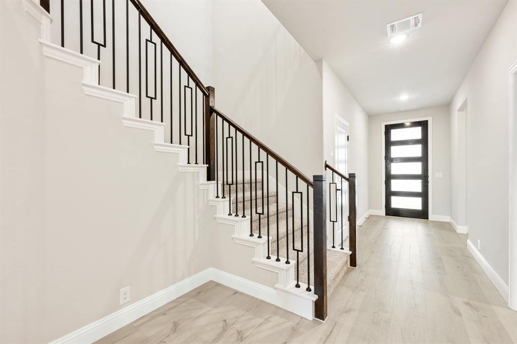 2712 Railway Street Forney, TX 75126 - Photo 5 of 34