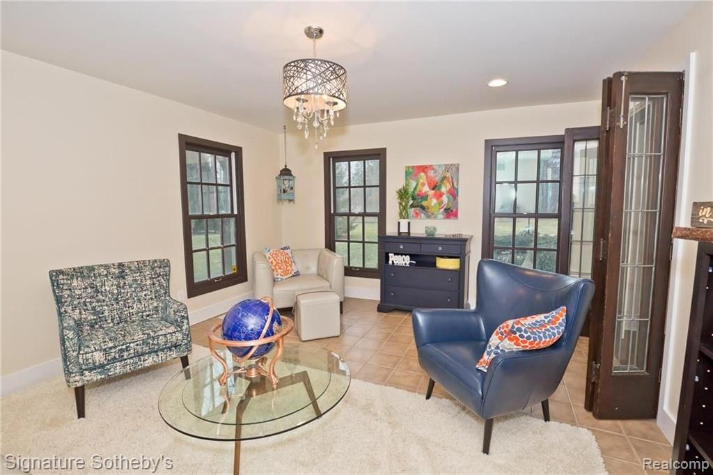 32370 Lahser Road Beverly Hills, MI 48025 - Photo 10 of 42