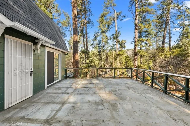 a view of yard from deck