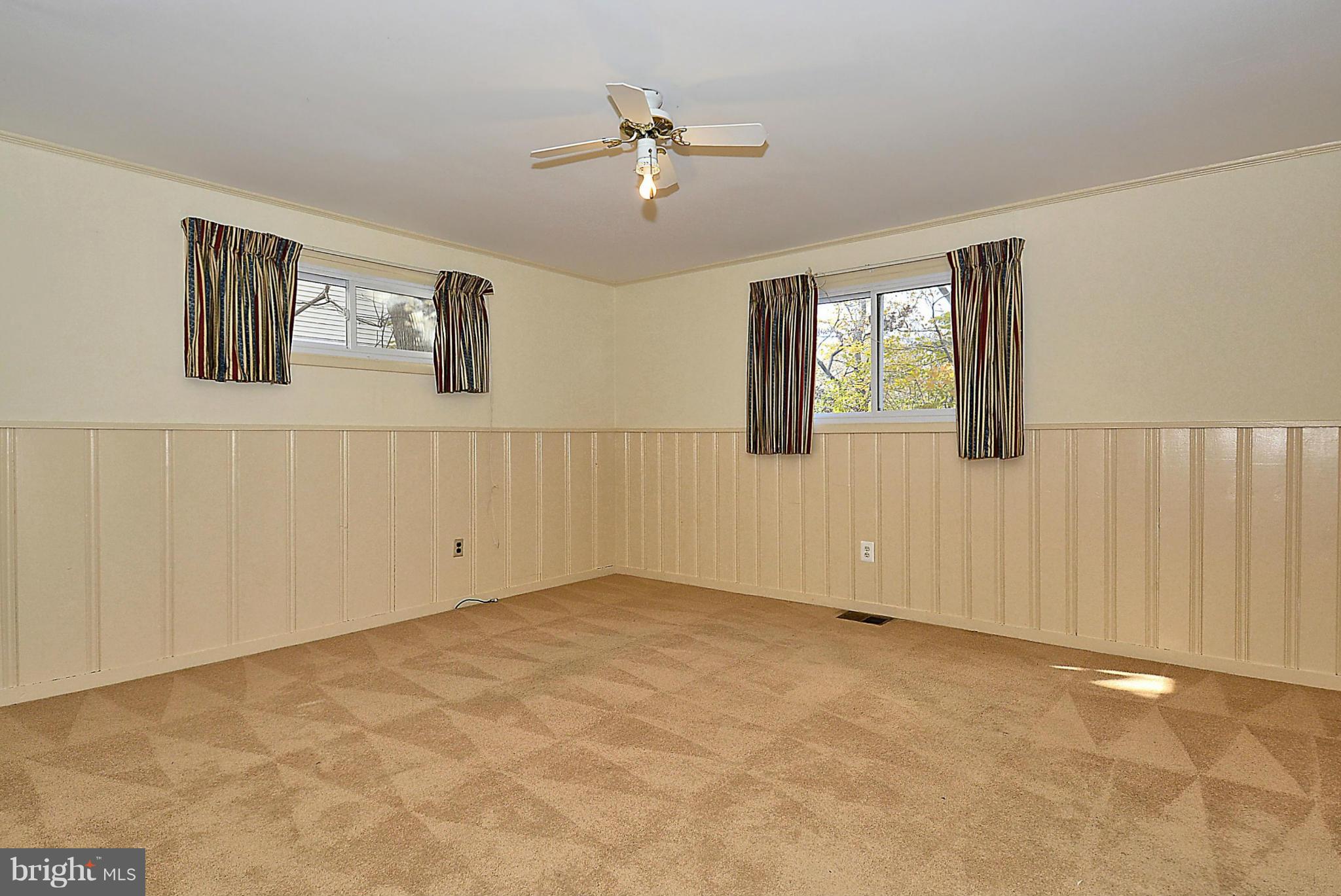 415 St Lawrence Drive Silver Spring, MD 20901 - Photo 13 of 30 Sitting Room