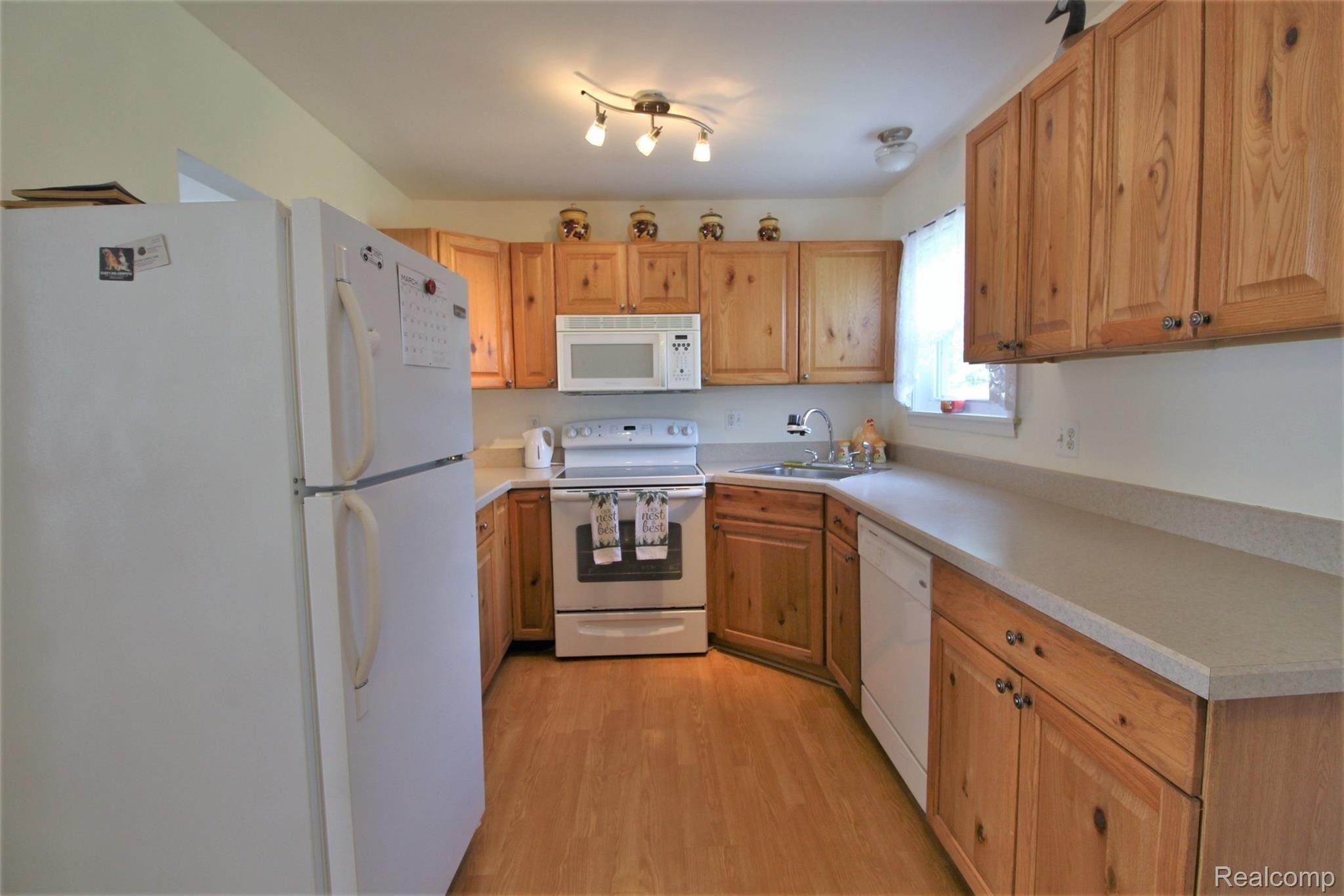 6949 Mann Road Port Sanilac, MI 48469 - Photo 8 of 48 IMG_8352.JPG
