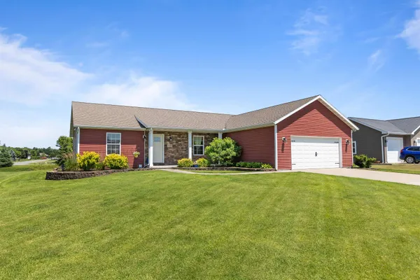 $419,900 | 3120 Darlington Place, Plover, WI 54467