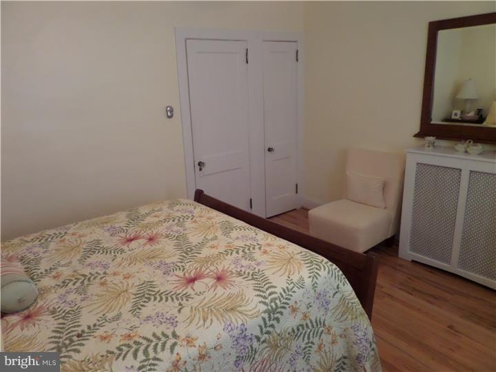540 Roxborough Avenue Philadelphia, PA 19128 - Photo 11 of 25 Bedroom - Main