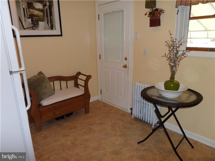 540 Roxborough Avenue Philadelphia, PA 19128 - Photo 8 of 25 Kitchen