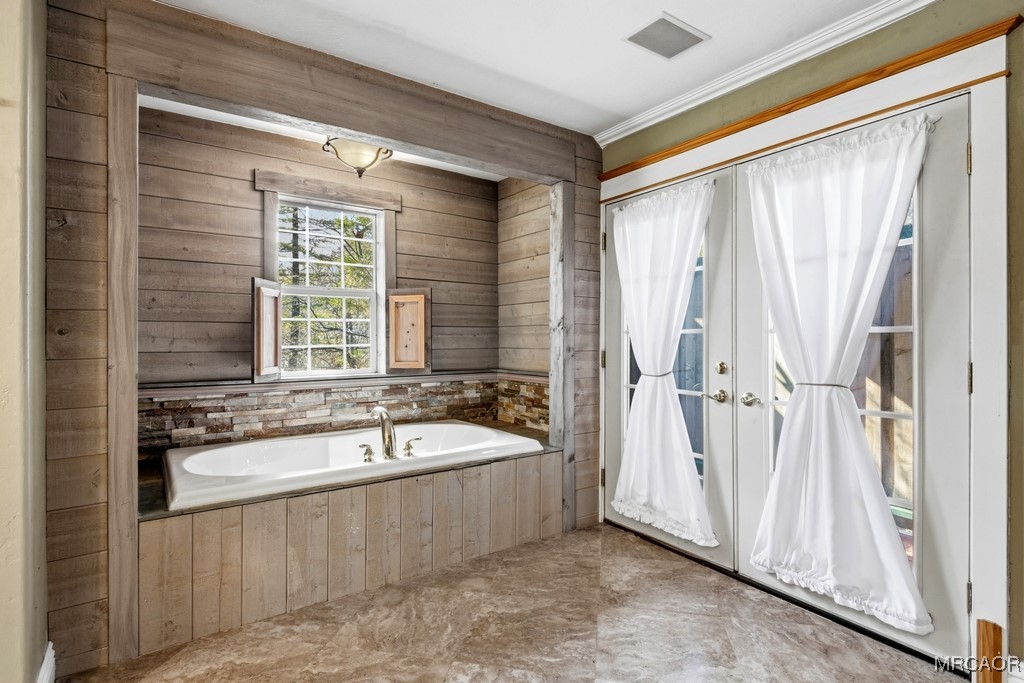 28070 West Shore Road Lake Arrowhead, CA 92352 - Photo 24 of 39