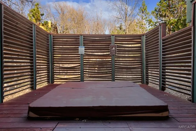 $949,000 | 28070 West Shore Road, Lake Arrowhead, CA 92352