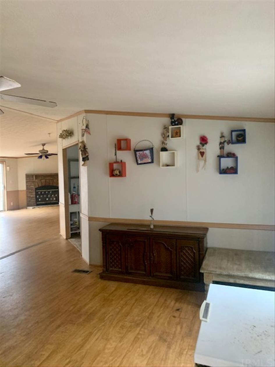 4366 McNeely Road Tennyson, IN 47637 - Photo 5 of 19 Gallery Image 5