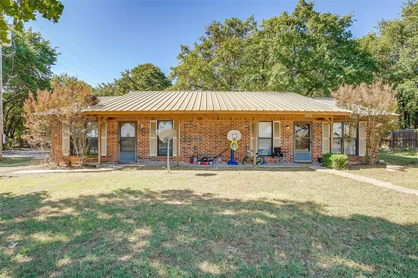 $1,450 | 6530 Fall Creek Highway, Unit 6532, Granbury, TX 76049