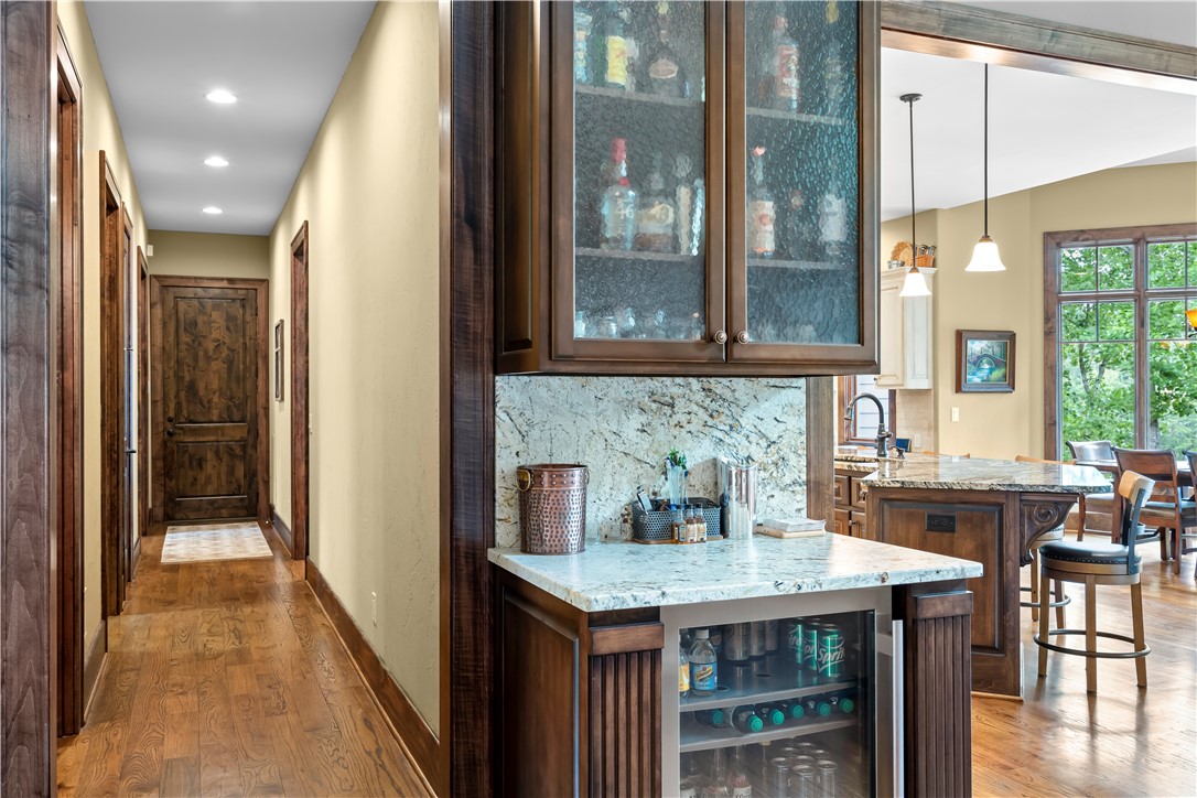 522 Palmer Way Sunset, SC 29685 - Photo 11 of 50 Beverage Bar