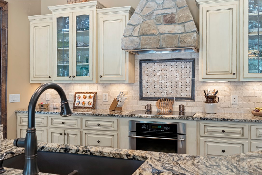 522 Palmer Way Sunset, SC 29685 - Photo 14 of 50 Kitchen