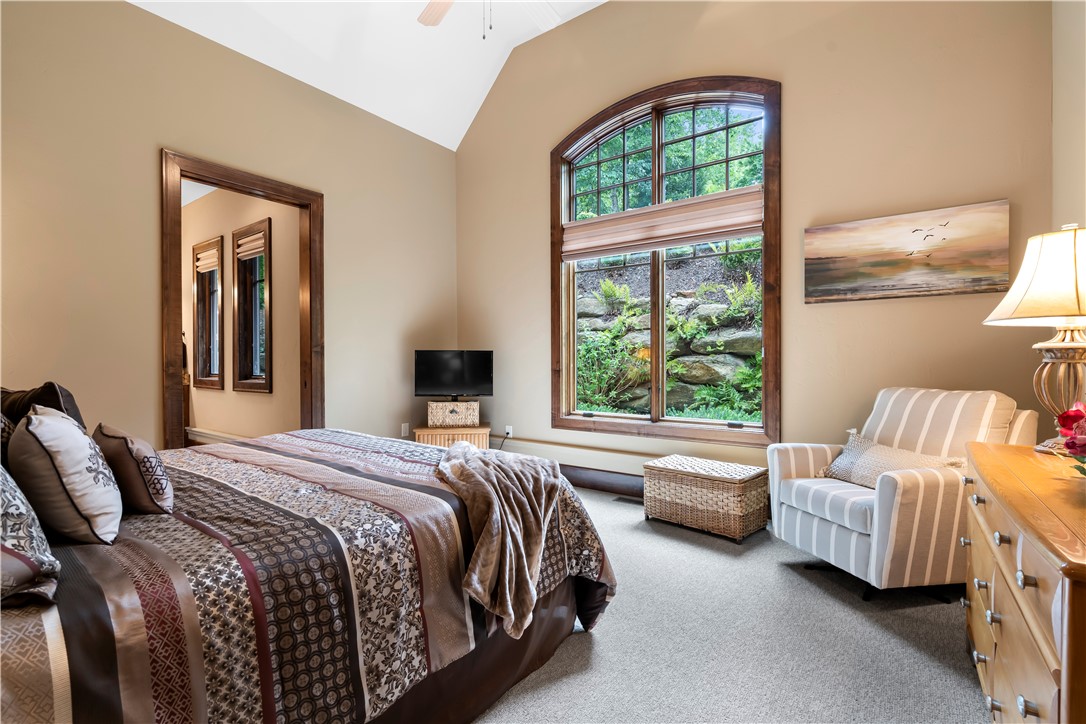 522 Palmer Way Sunset, SC 29685 - Photo 22 of 50 Guest Suite Main Level