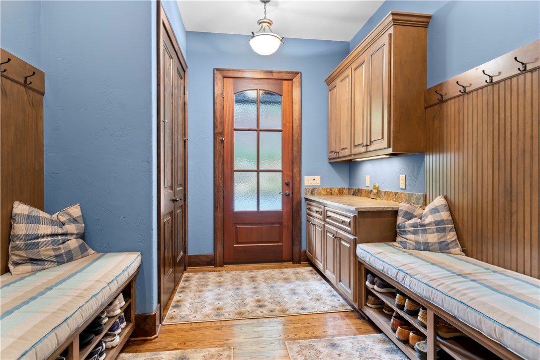 522 Palmer Way Sunset, SC 29685 - Photo 24 of 50 Mud Room