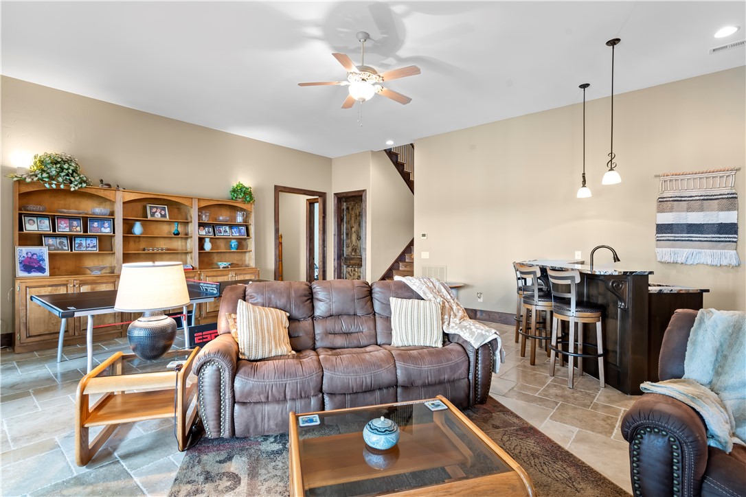 522 Palmer Way Sunset, SC 29685 - Photo 27 of 50 Terrace Level Rec Room