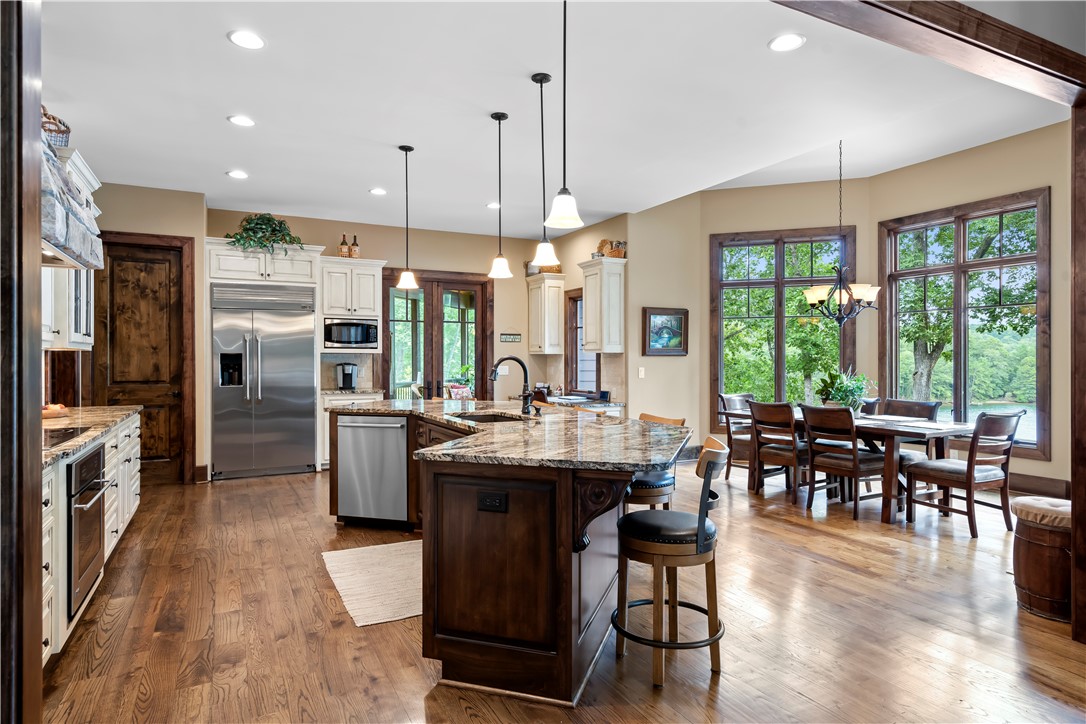 522 Palmer Way Sunset, SC 29685 - Photo 9 of 50 Kitchen