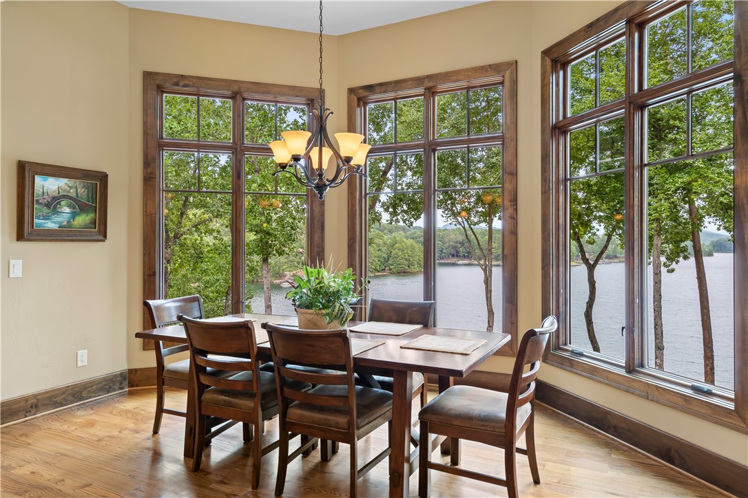 522 Palmer Way Sunset, SC 29685 - Photo 10 of 50 Eat-In-Kitchen