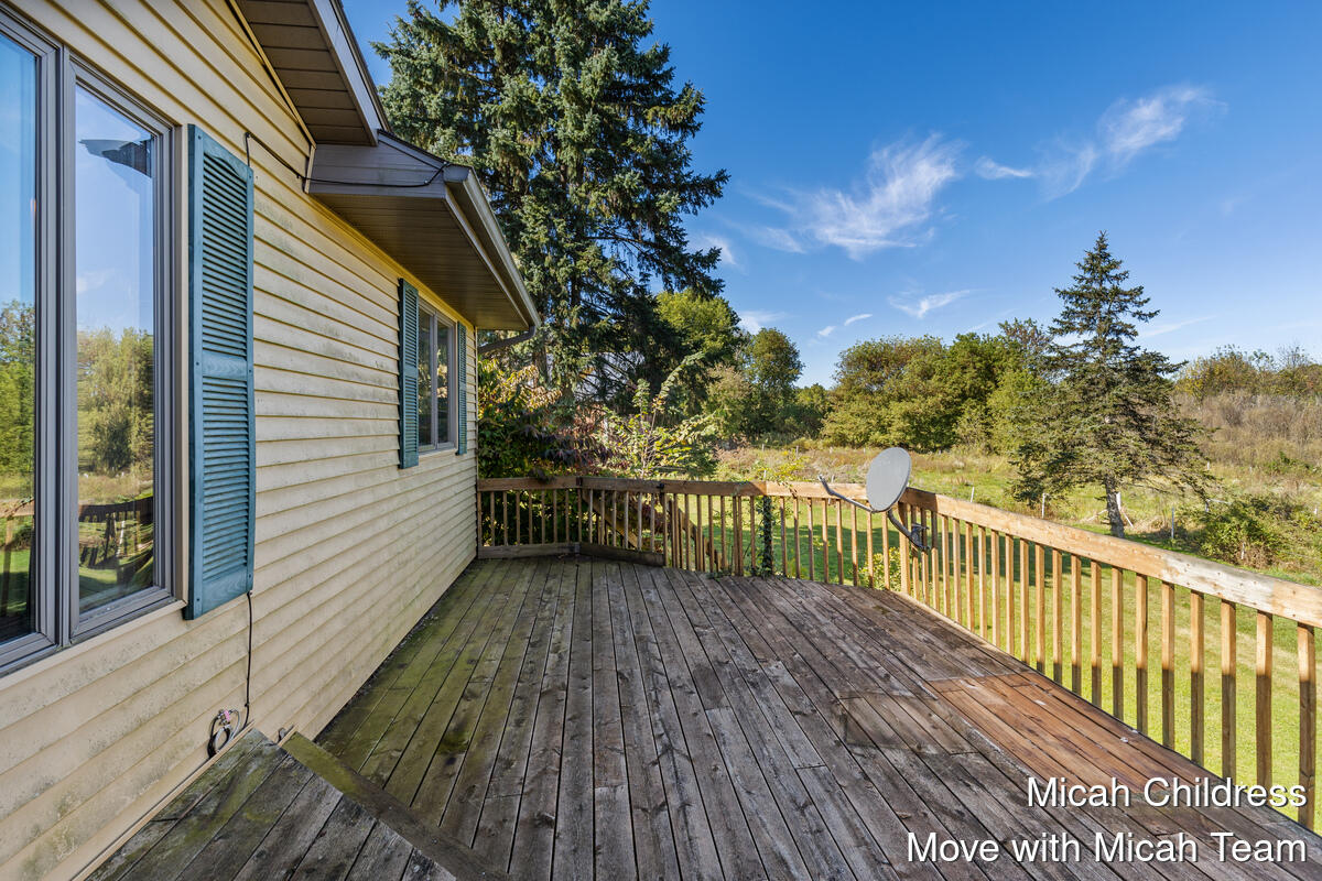 2249 North Canal Road Eaton Rapids, MI 48827 - Photo 15 of 37 2249-N-Canal_013