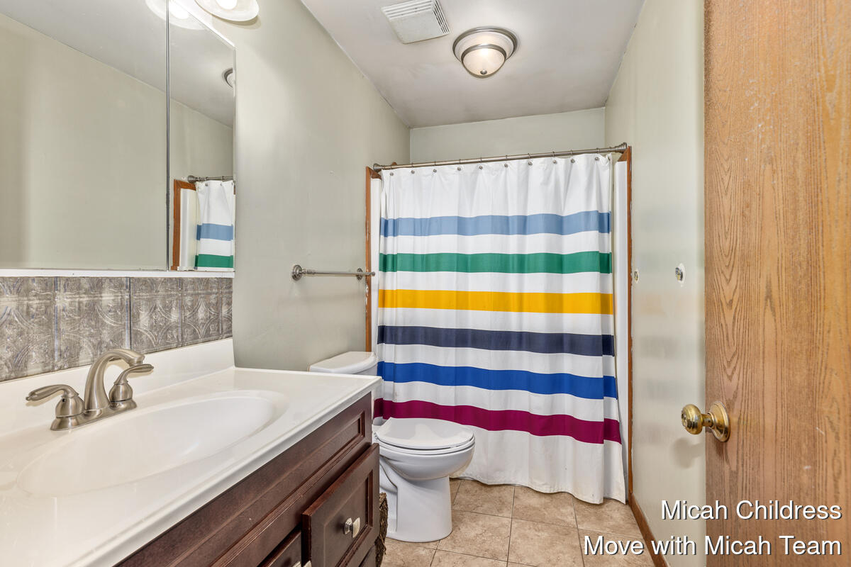 2249 North Canal Road Eaton Rapids, MI 48827 - Photo 19 of 37 2249-N-Canal_017