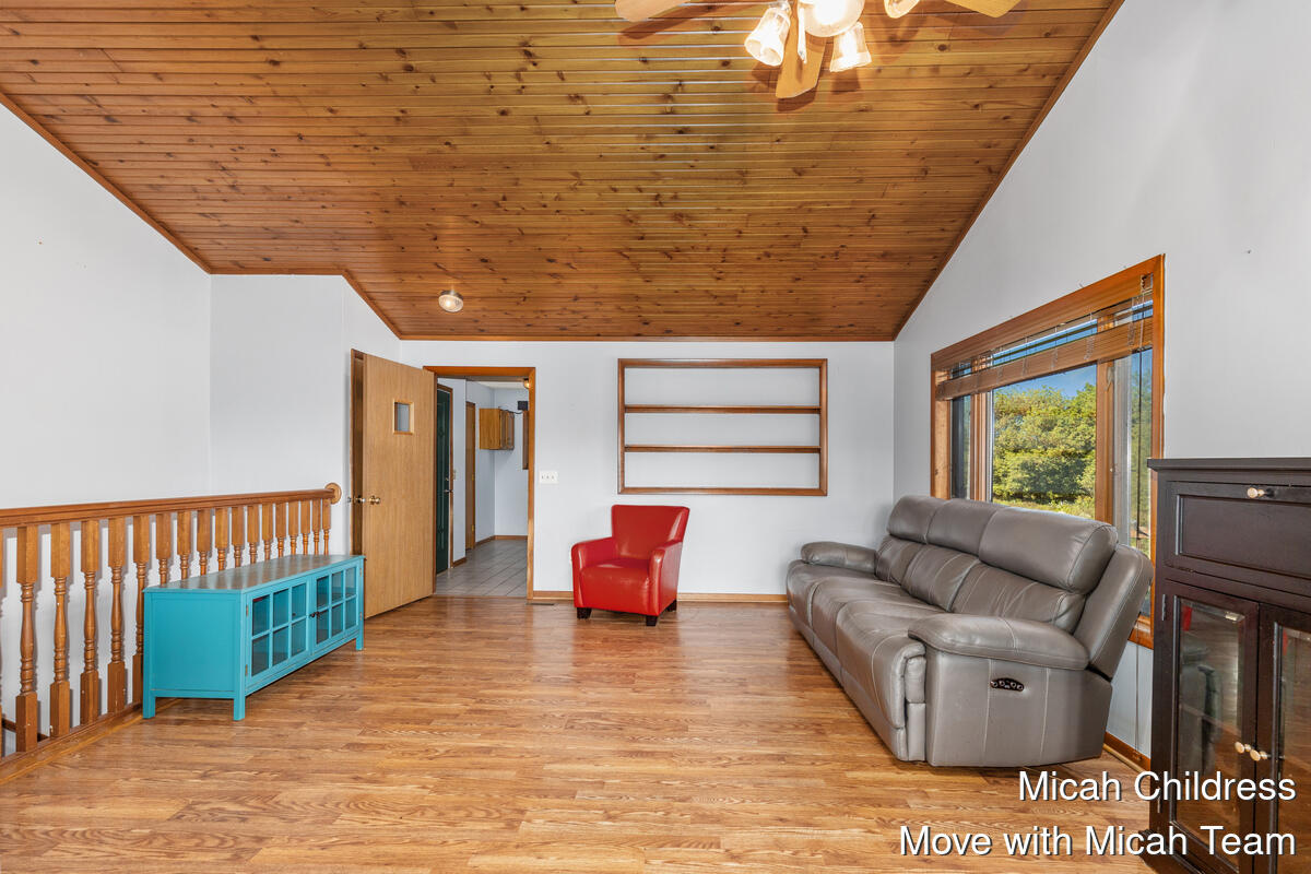 2249 North Canal Road Eaton Rapids, MI 48827 - Photo 6 of 37 2249-N-Canal_004