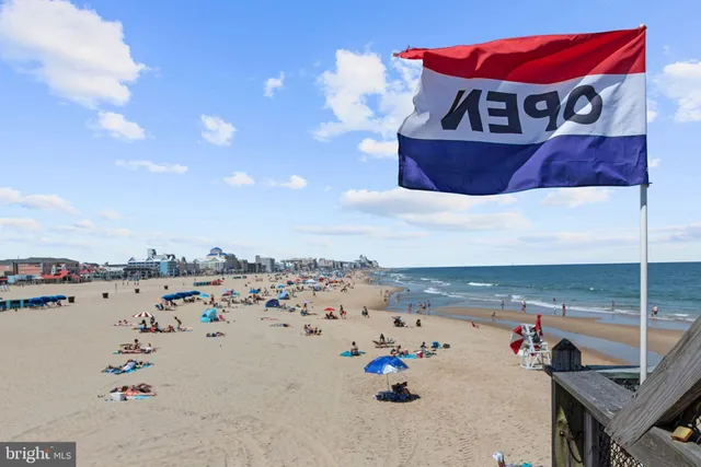 a view of an outdoor space