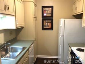 34 A Padanaram Road, Unit 313 Danbury, CT 06811 - Photo 4 of 11