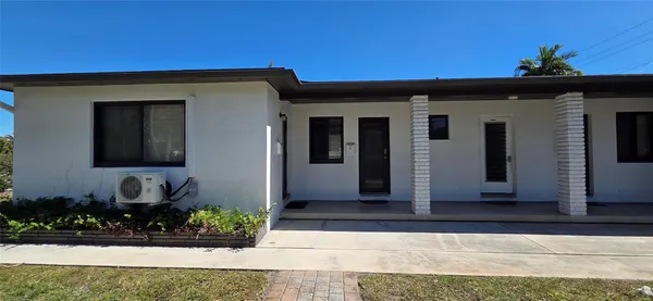 $1,350 | 1830 Lincoln Street, Unit 2, Hollywood, FL 33020