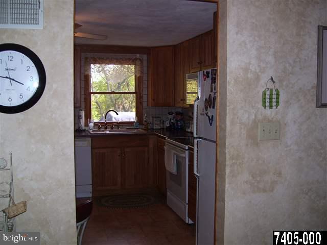 100 Manor Road Red Lion, PA 17356 - Photo 9 of 24 Gallery Image 9
