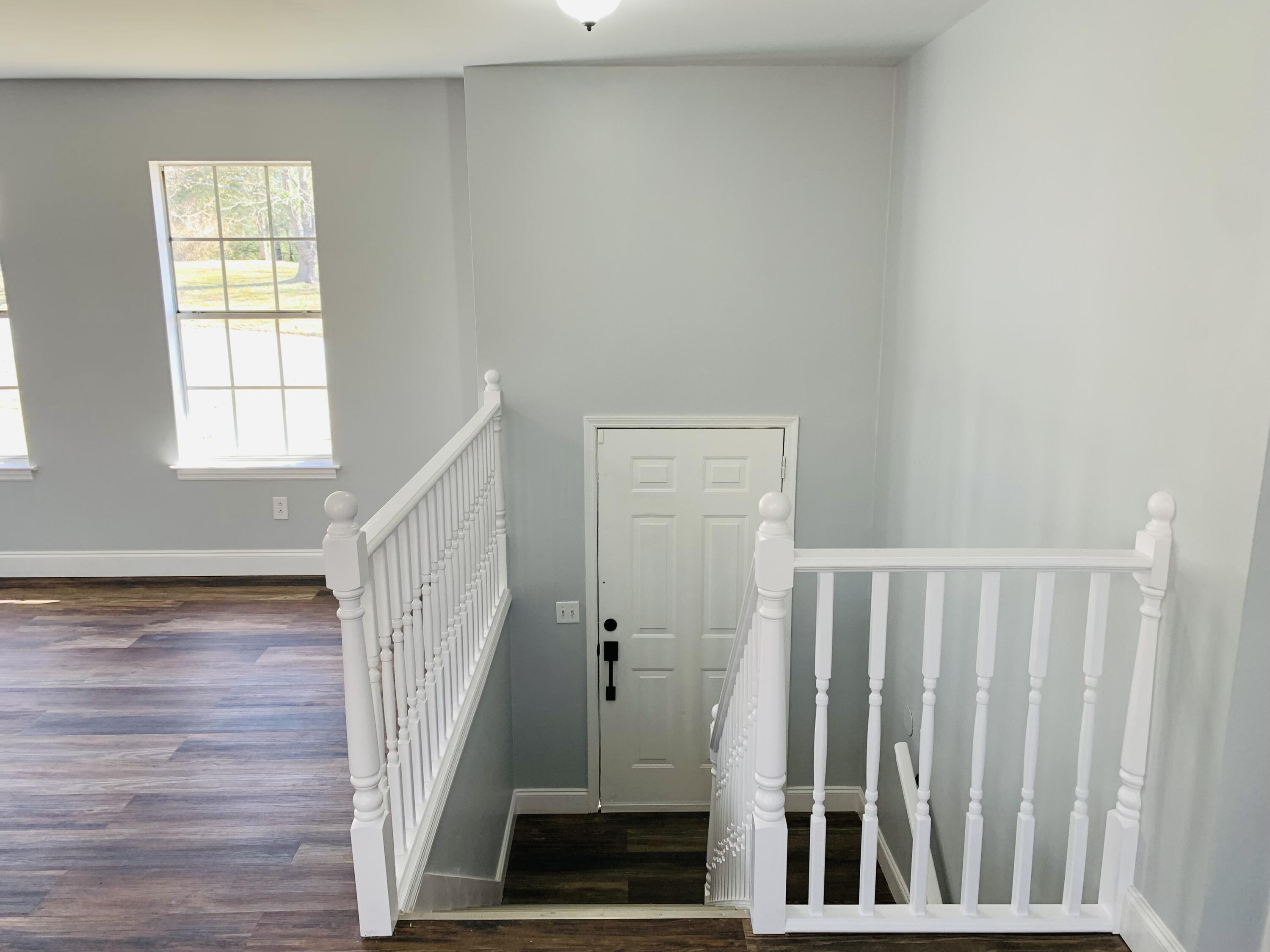 7133 Cane Hollow Road Hixson, TN 37343 - Photo 13 of 36 Stairway