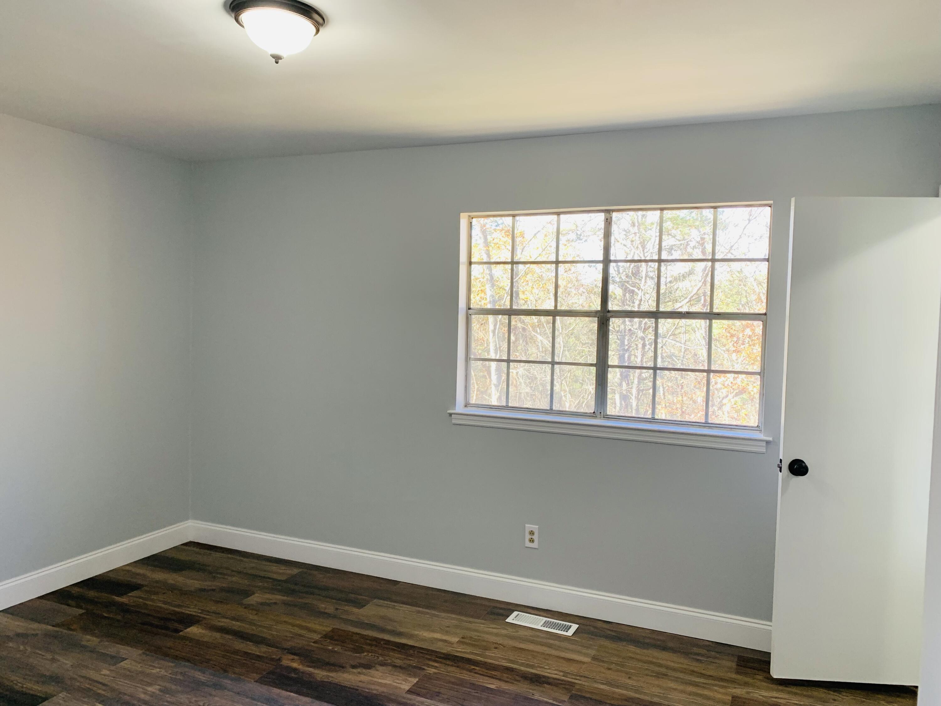 7133 Cane Hollow Road Hixson, TN 37343 - Photo 23 of 36 Master Bedroom