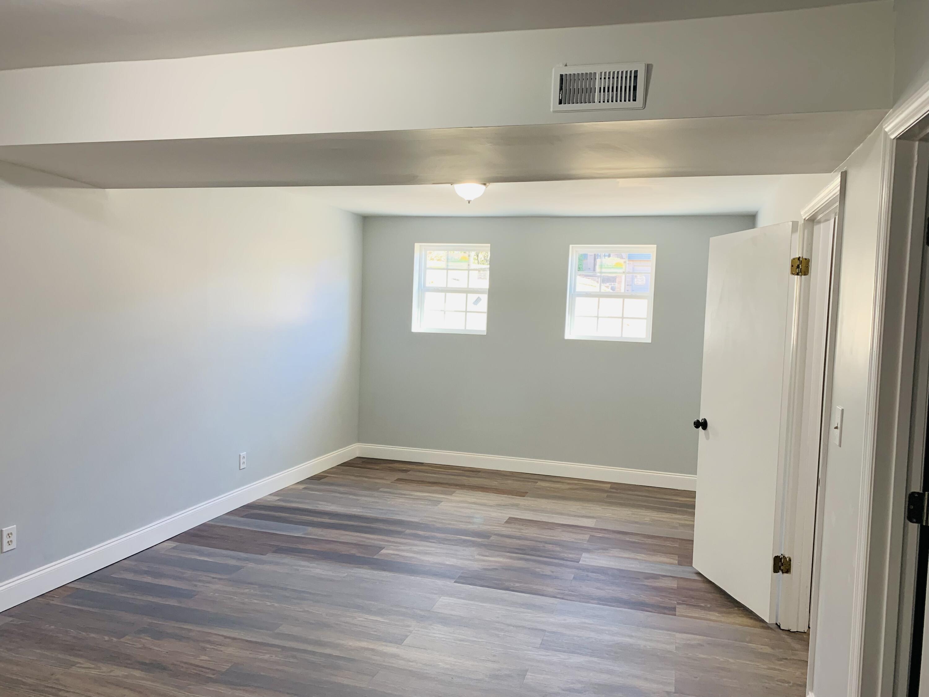 7133 Cane Hollow Road Hixson, TN 37343 - Photo 34 of 36 Basement Bedroom