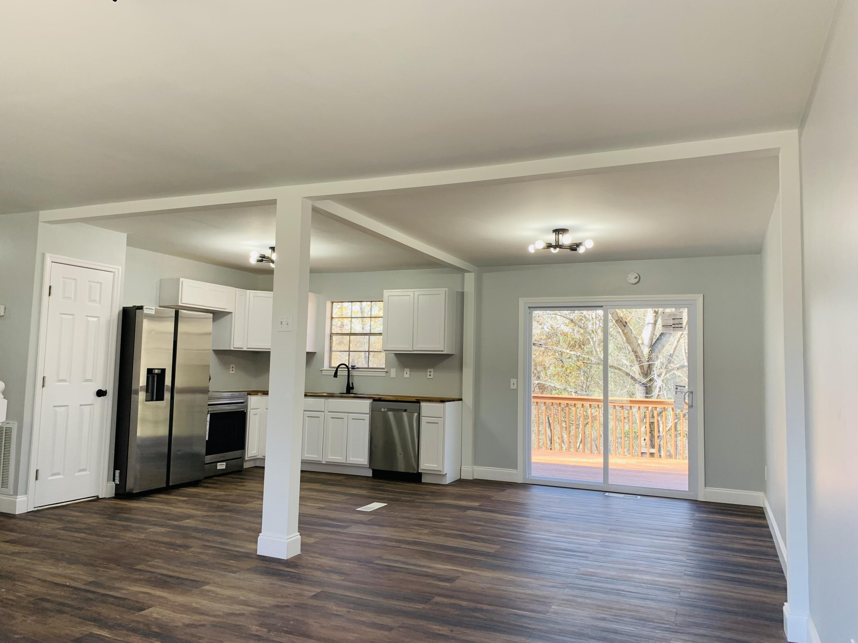 7133 Cane Hollow Road Hixson, TN 37343 - Photo 7 of 36 Kitchen / Dining