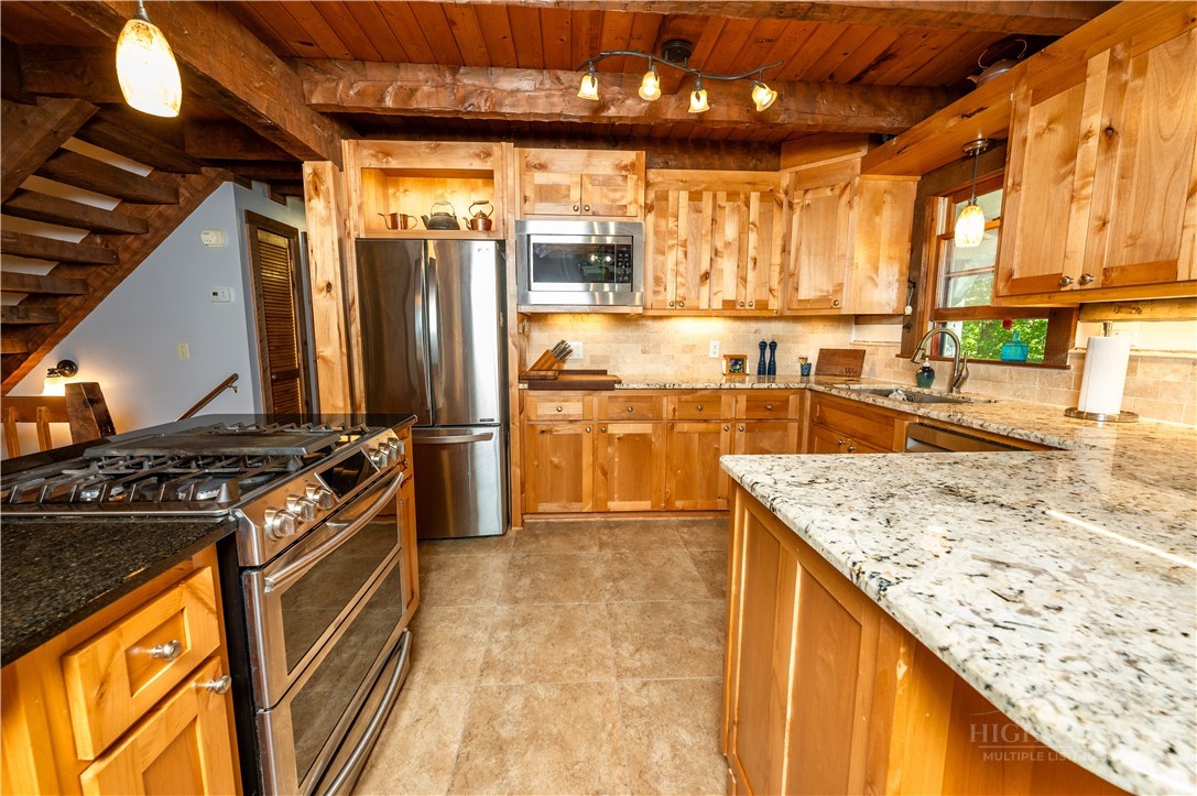 634 Stover Ridge Road Newland, NC 28657 - Photo 17 of 32 Gallery Image 17