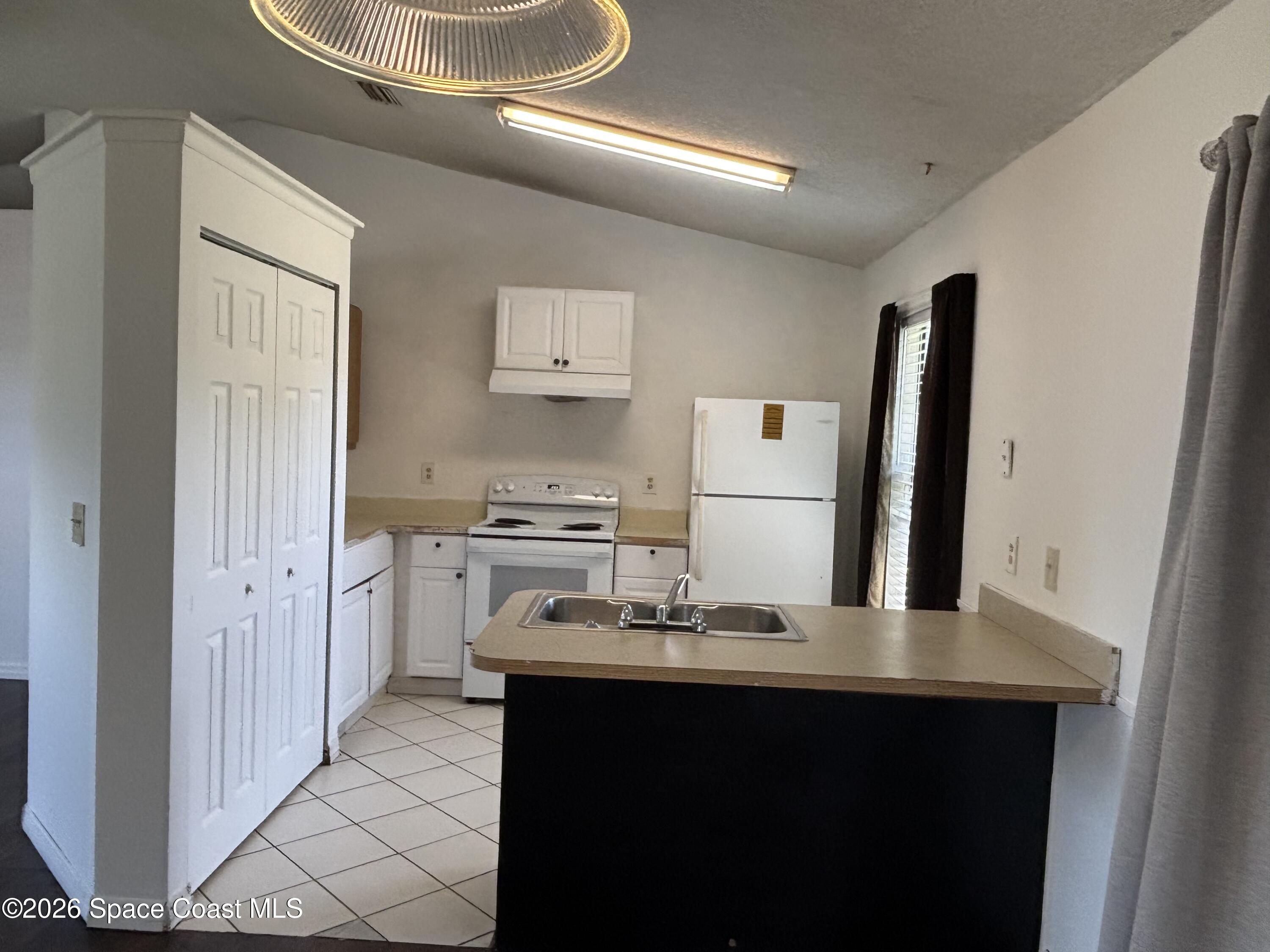 272 High Road Northwest Palm Bay, FL 32907 - Photo 11 of 17 IMG_1242