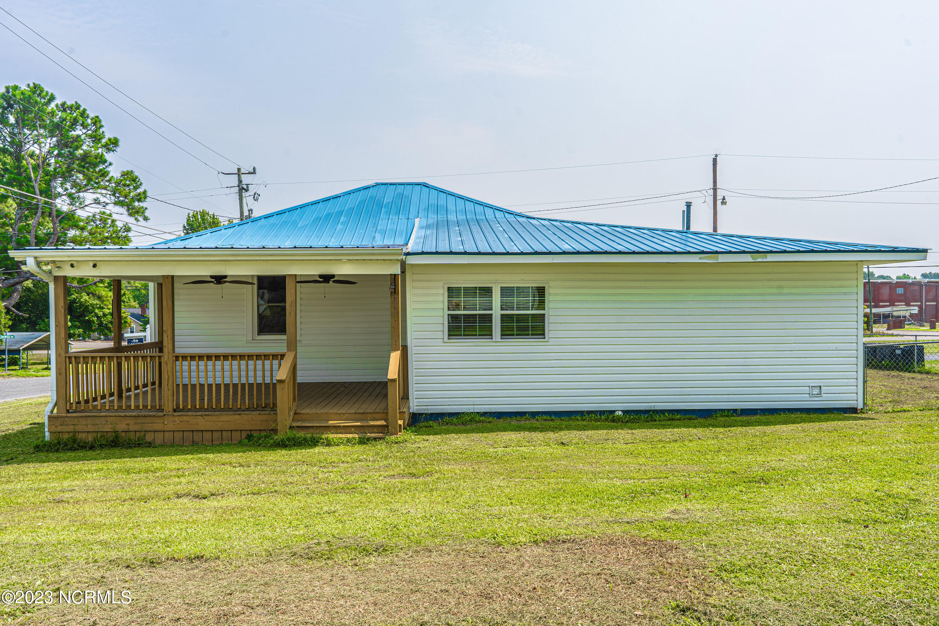166 Entwistle 3rd Street Rockingham, NC 28379 - Photo 2 of 35 DSC01204