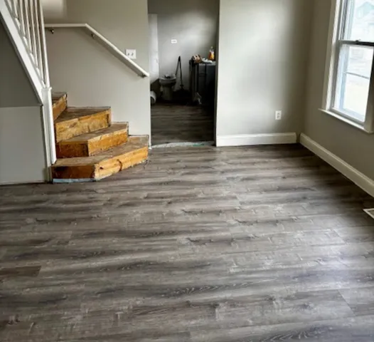 $2,100 | 1412 16th Street, North Chicago, IL 60064